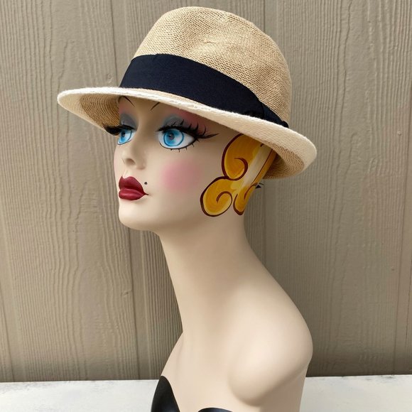 SOLD Vintage 90s Woven Trilby Fedora Hat - Picture 4 of 13